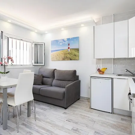 Home2book Chill & Sun Colina Blanca & Pool, Adeje شقة *